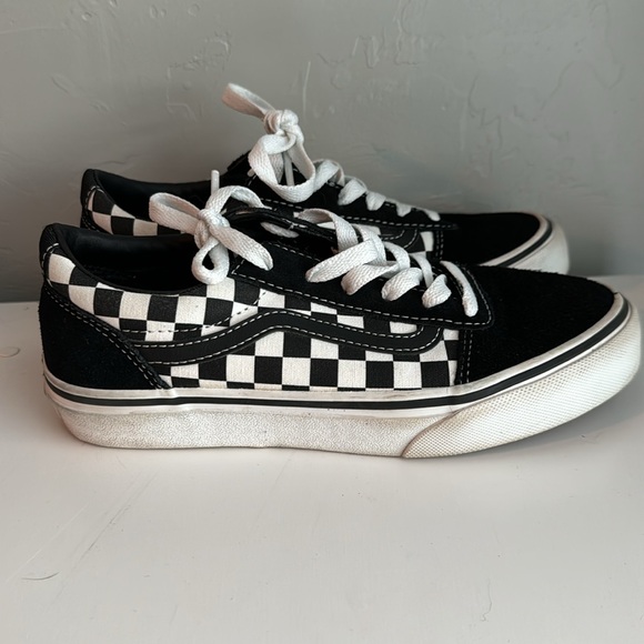 VANS black suede/felt checkered middle laces youth size 3 - Picture 2 of 5